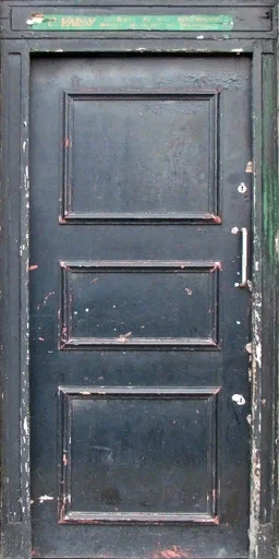 kor_dachnegg_door