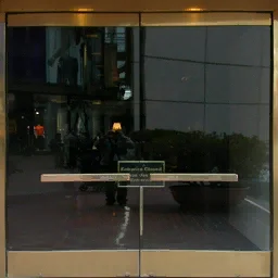 ws_glassnbrassdoor