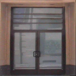 hollydoor01_law